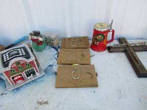 lot 275 image: 810 Texas perch hook wooden dcor qty 3, Hook& ladder fire station house, Snowman candle, Fire department stein