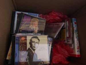 lot 20 image: Lot of country cds and oldies