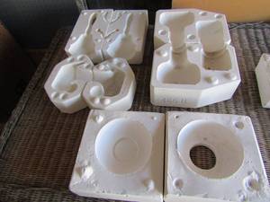 lot 68 image: ceramic mold lot includes, bedside carafe w tumbler, bird vase, bell and a bowl