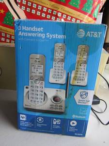 lot 99 image: set of 3 AT&T wireless home phones with base and charge used