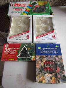lot 102 image: create your own Christmas ornaments, 2 way flashing 35 miniature Christmas lights, light diamond set lights