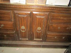 lot 132 image: 6 drawer 3 inside door drawers needs knobs repaired they are inside the drawer, needs a little TLC 32 12 71 34 19 12