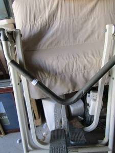 lot 131 image: AR-Tech glider folds for storage purpose, weight limit 200