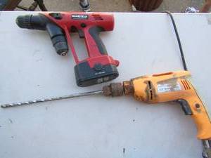 lot 2 image: Mansfield 18V Dual power drill, has battery no charger serial # 200601009355, & Hammer Drill 12 120 V electric