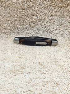 lot 15 image: Old timer 3 blade pocketknife