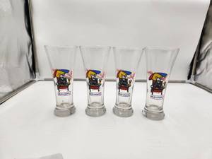 lot 52 image: Set of 4 Bud Light - Spuds Mackensie beer glasses