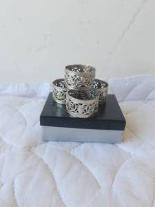 lot 116 image: Vintage 4 metal filigree silver tone napkin holders