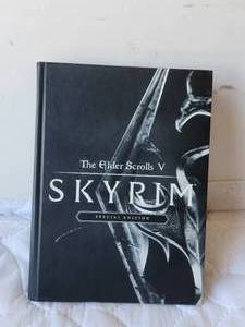 lot 120 image: Skyrim - The Elder Scrolls V - special edition hard cover book