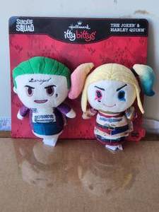lot 150 image: Itty Bittys by Hallmark - Suicide Squad - The Joker and Harley Quinn