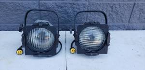 lot 24 image: Lot of 2, ETC Source Four PAR 750W Stage Lights w Enhanced Aluminum Reflectors