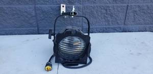 lot 25 image: Single ETC Source Four PAR 750W Stage Light w Enhanced Aluminum Reflector