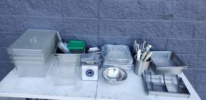 lot 63 image: Large Lot of Restaurant & Commerical Kitchen Cooking Supplies, Approx 50 Pieces
