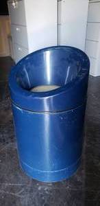 lot 84 image: Blue 2-Piece Trash Can