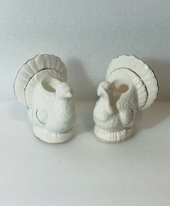 lot 55 image: Lot of 2 - Turkey (Thanksgiving) Candle Holders Lined With Gold Tone