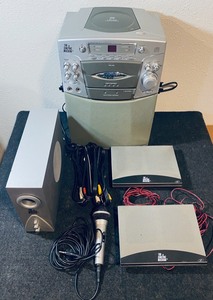 lot 92 image: The Singing Machine Karaoke Player SMG-190