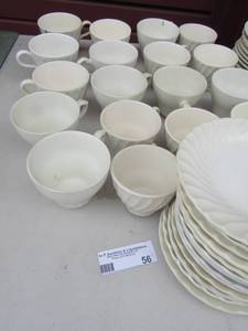 lot 56 image: J G MEAKIN  CLASSSIC WHITE  ENGLAND  17 handled hot teacoffee cups white, with 17 white saucers