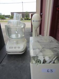 lot 63 image: Hamilton beach classic shake mixer, Kitchen -aid  food processor with all different processing pieces