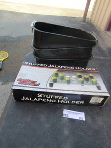 lot 83 image: 3 small black over roasters, NIB stuffed jal holder
