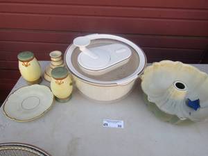 lot 88 image: new toss salad bowl, apple dcor s&p shaker, 1 gold candle stick holder