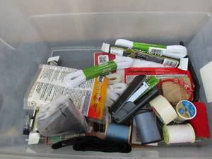 lot 106 image: small lot of screws, knit elastic, needles, thread and more
