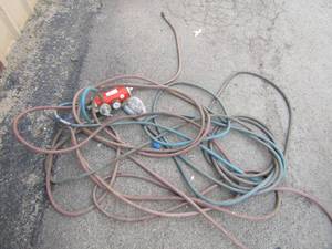 lot 123 image: Pratco pressure gauge comes with 2 hoses