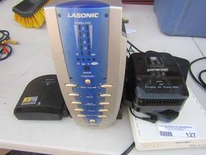 lot 127 image: Lot og wifi routers some missing cords
