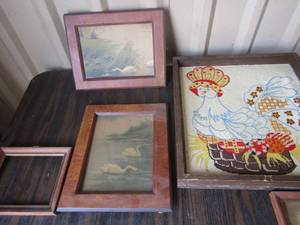 lot 175 image: Various art pieces 66 feather pen and water picture photos qty 3, swan framed art 129 qty 2
