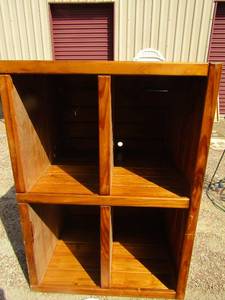lot 200 image: 372622 4 cube space organizer made out of solid wood,