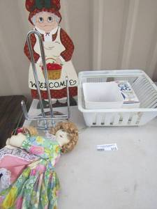 lot 213 image: welcome grandma sign for kitchen dcor, paper towel holder, dish drain, ice bags