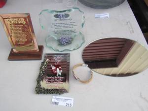 lot 215 image: mirror stand dcor with phrases, oval mirror,