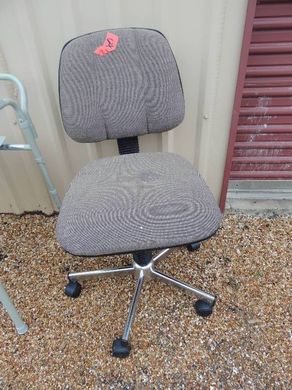 lot 64 image: OFFICE