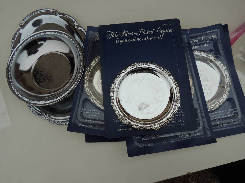 lot 83 image: DECOR