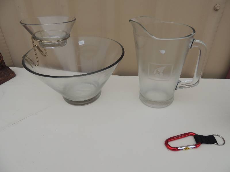 lot 100 image: COOKWARE