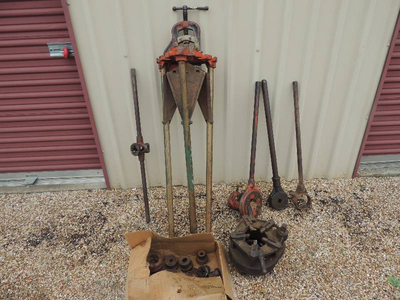 lot 108 image: TOOLS