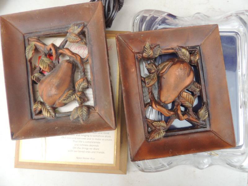 lot 115 image: DECORE