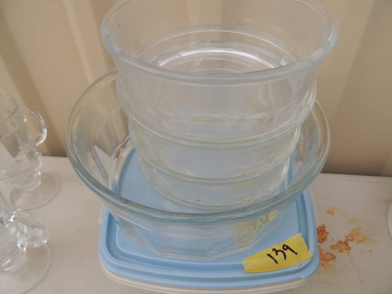 lot 139 image: HOUSEWARE