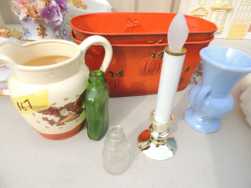 lot 167 image: DECORE
