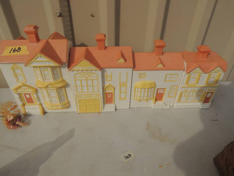 lot 168 image: HOUSEWARE