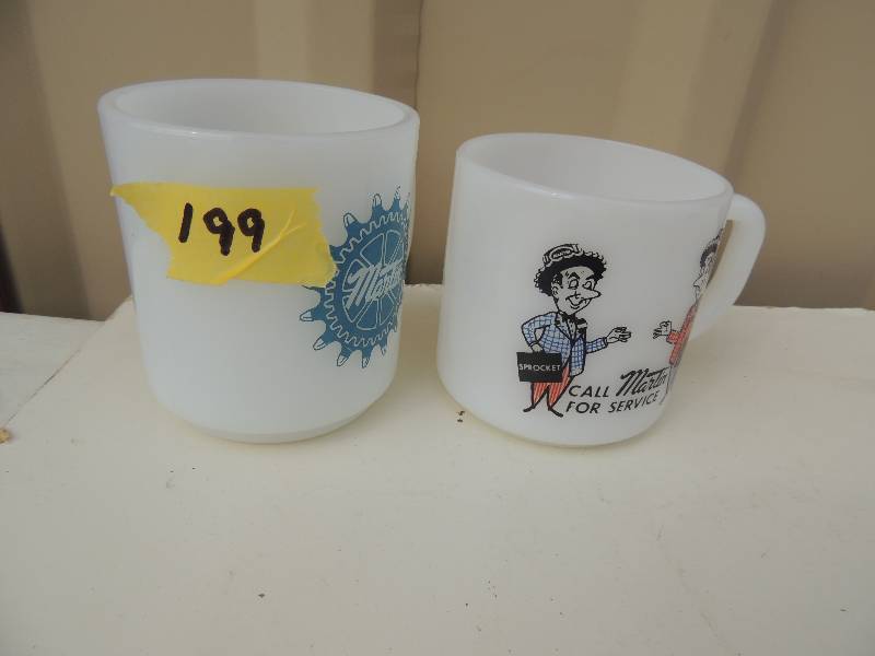 lot 199 image: HOUSEWARE