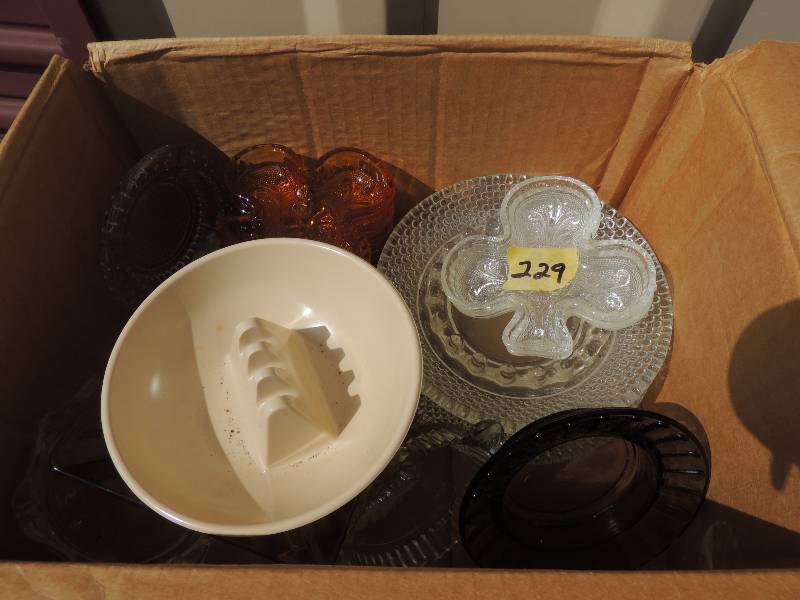 lot 229 image: DECORE