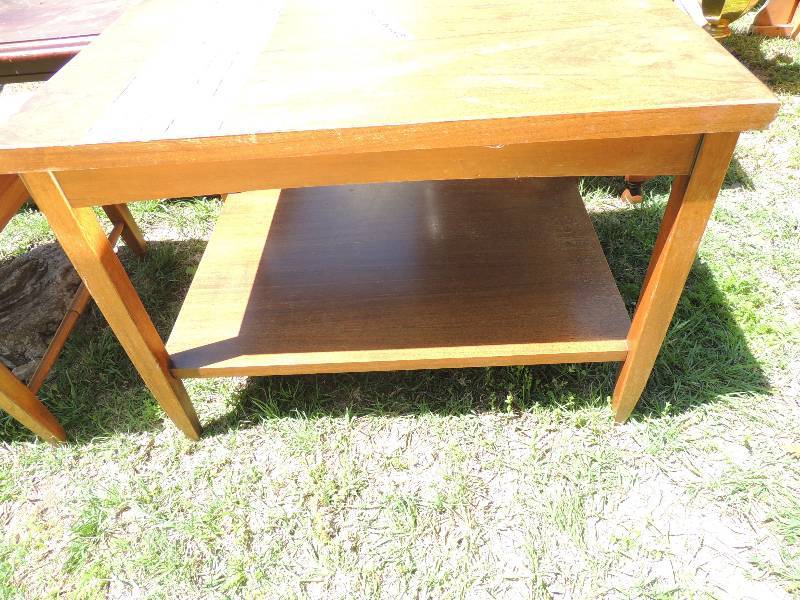 lot 14 image: MID CENTURY FURNITURE