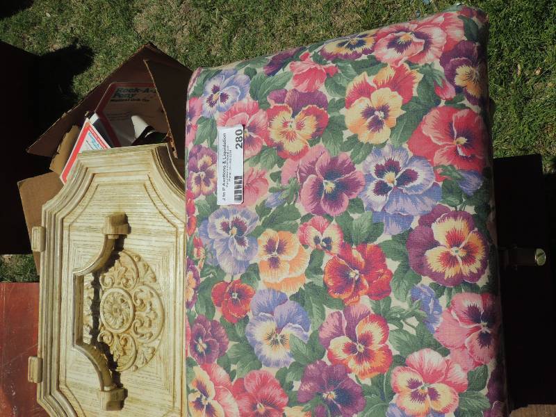 lot 280 image: SEWING       CRAFT