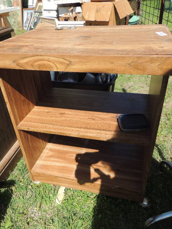 lot 393 image: FURNITURE