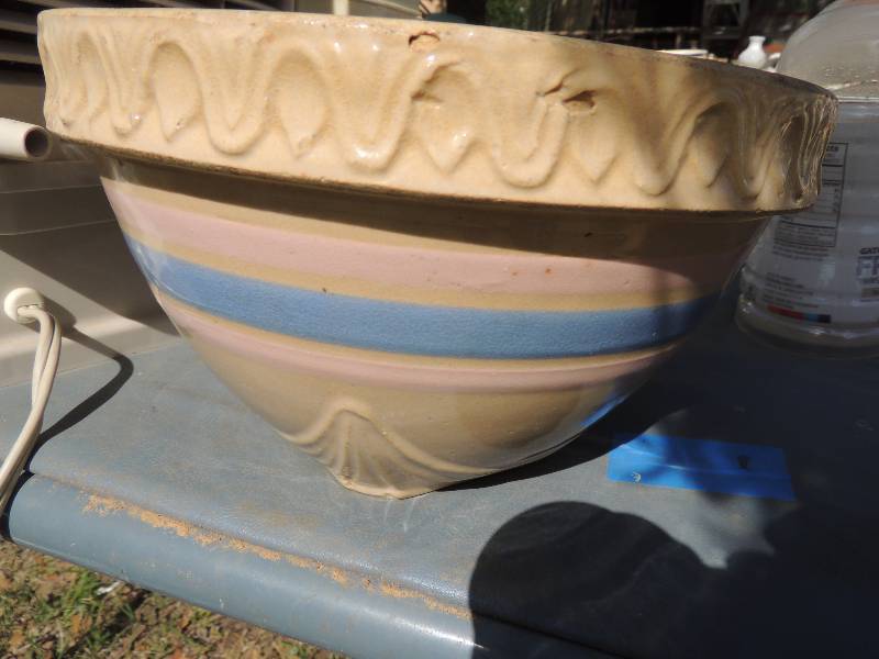lot 363 image: HOUSEWARE
