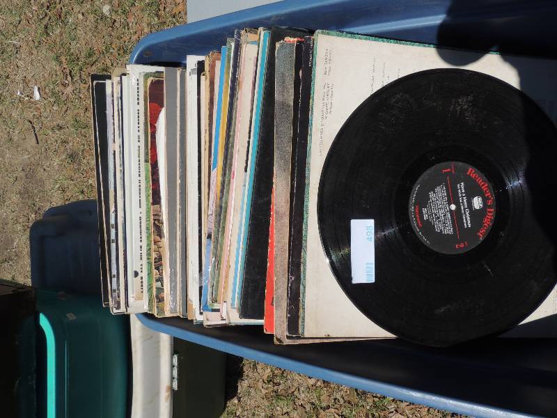 lot 498 image: RECORDS