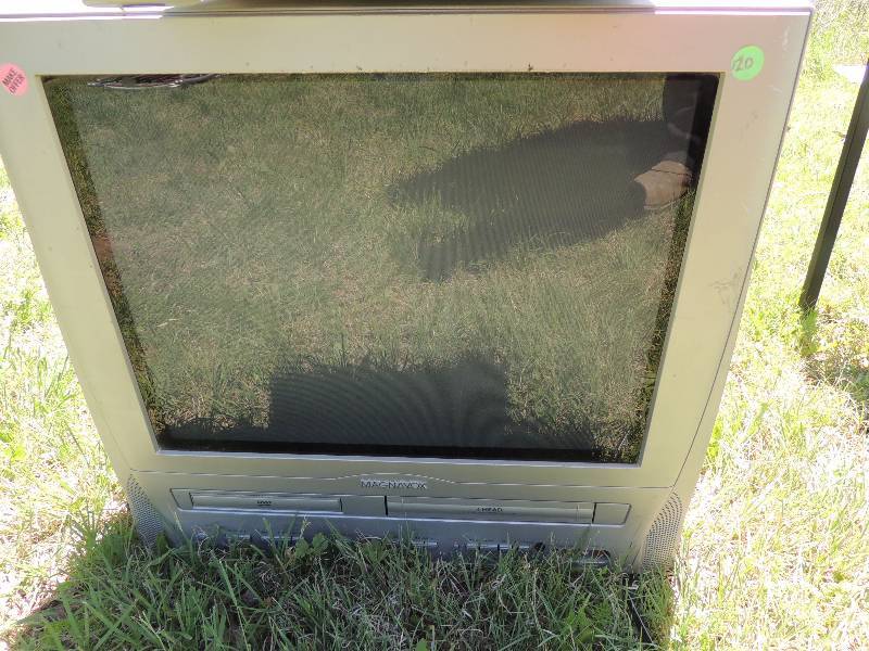 lot 504 image: TV