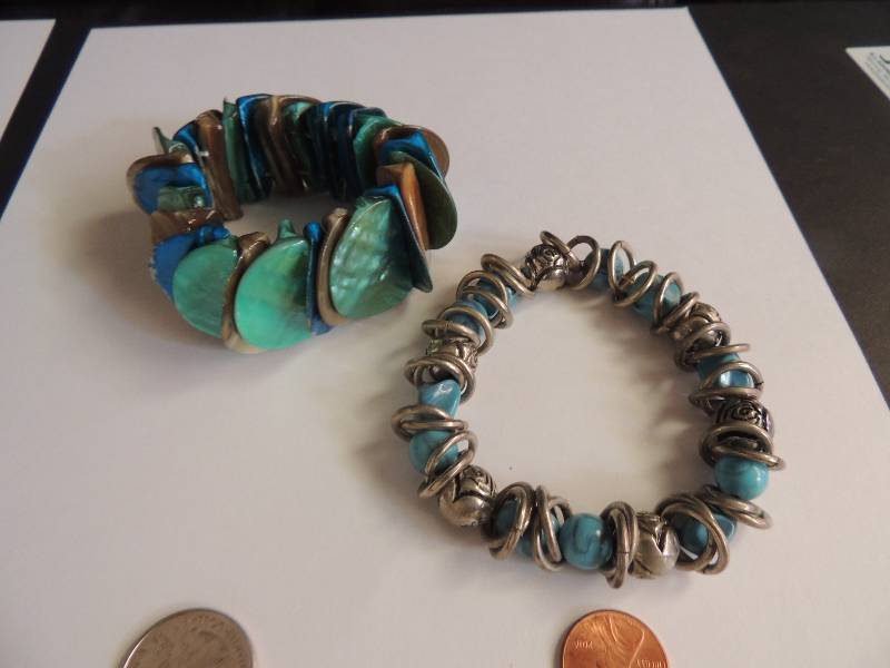 lot 322 image: JEWELRY