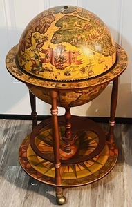 lot 17 image: 1500s Themed Globe Mini-Bar W Stunning Artwork