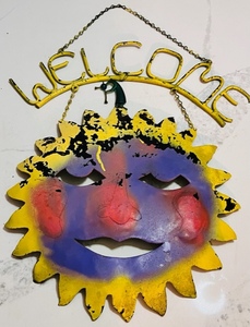 lot 22 image: Metal Art Sun Welcome Sign&nbsp18 x 19-12