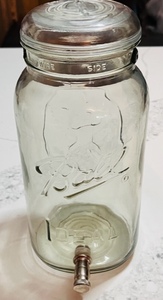 lot 48 image: Vintage Ball Ideal WaterIced Tea Server W Metal Spout &amp Eagle